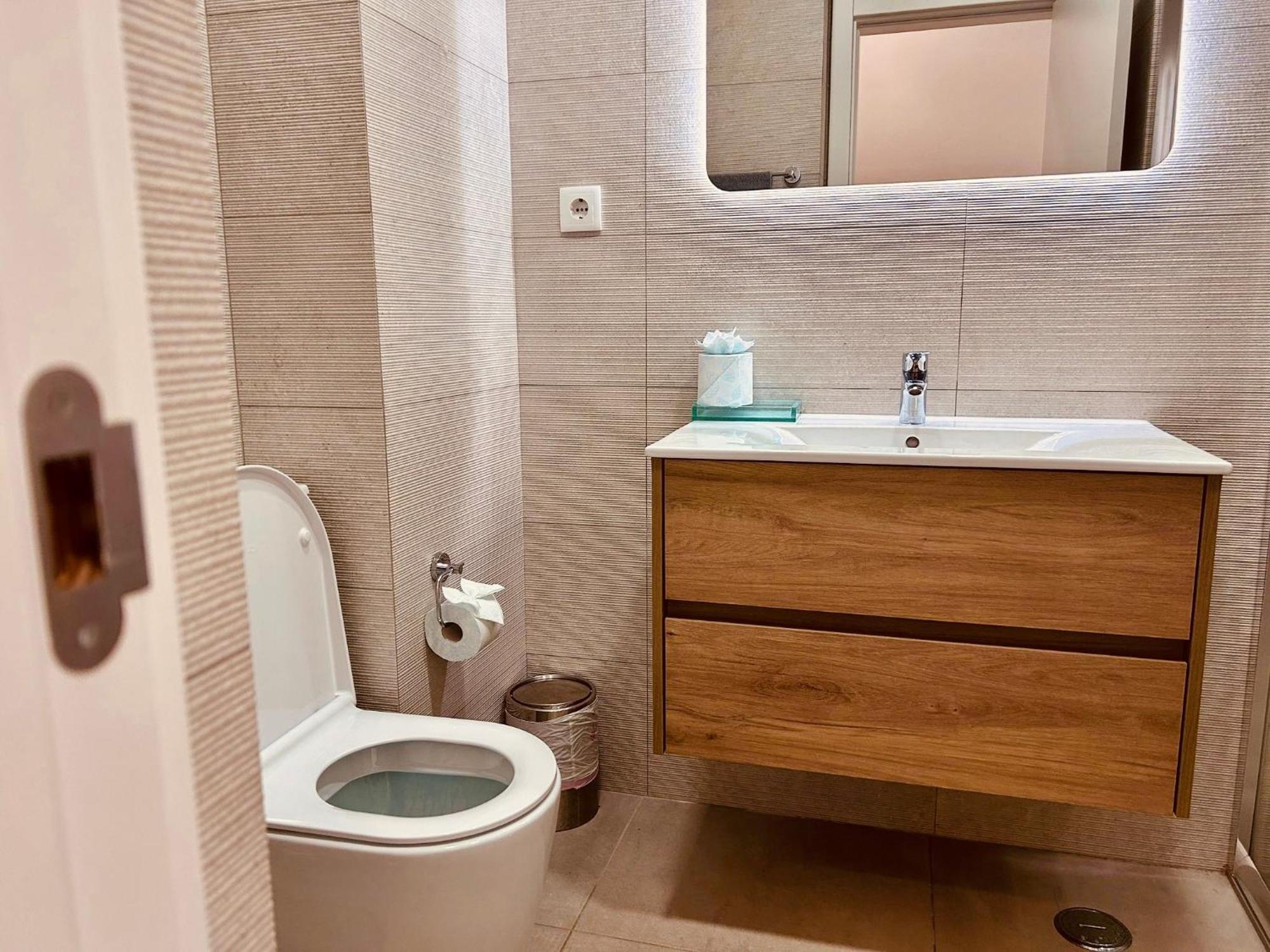 Central Lagos Apt With Marina Views Near Beaches Exteriér fotografie