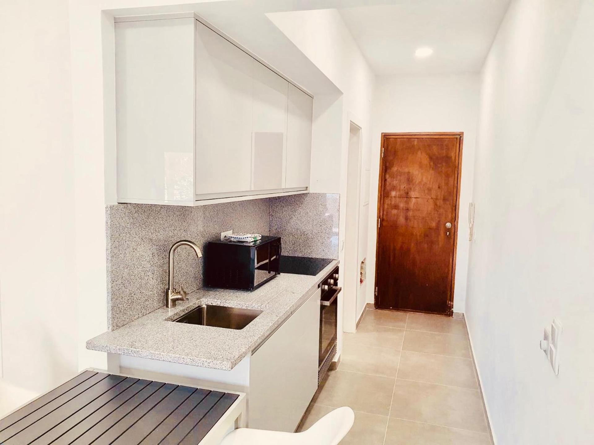 Central Lagos Apt With Marina Views Near Beaches Exteriér fotografie
